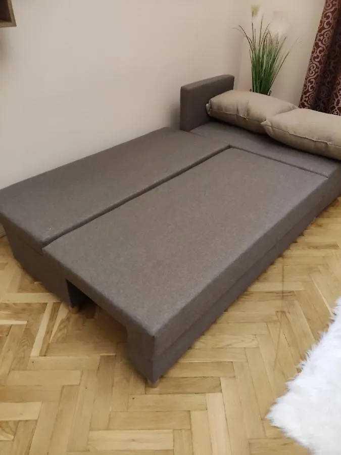 Dozsa Apartman セゲド
